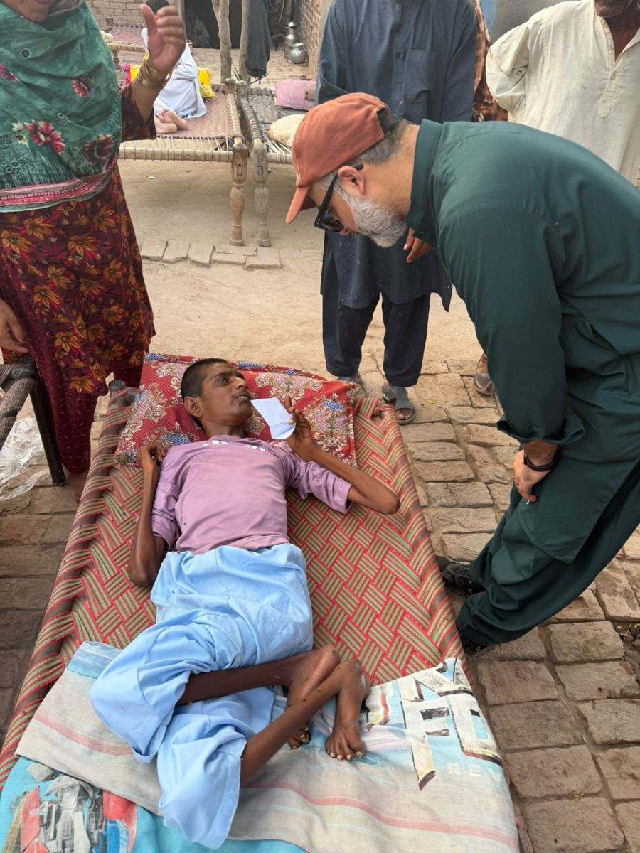Medical support being given to a patient at home